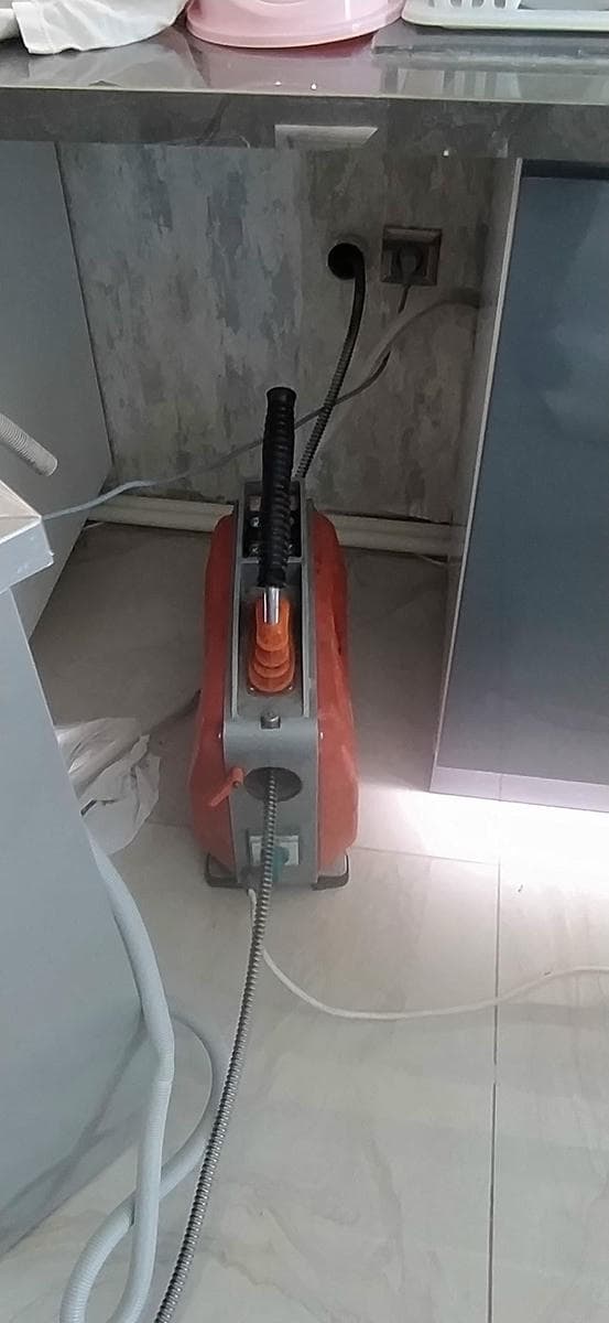 Duş giderinin temizlenmesi